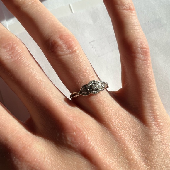 White Gold Diamond Ring Halo Style Size 5.25 - Picture 3 of 6